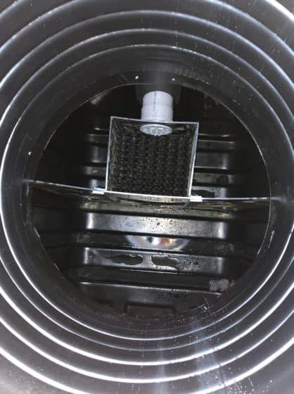 Vänern Medium - slamavskiljare med flexibel anslutning