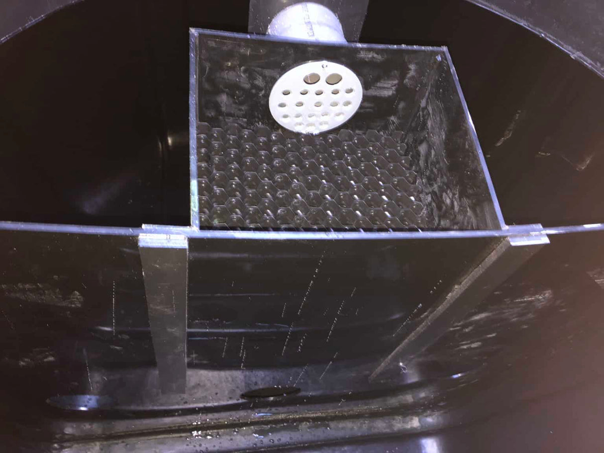 Vänern Medium - slamavskiljare med flexibel anslutning